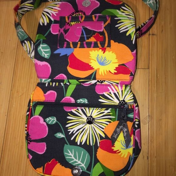 VERA BRADLEY Little Flap Hipster in Jazzy Blooms Retired Spring 2013 - Picture 4 of 10
